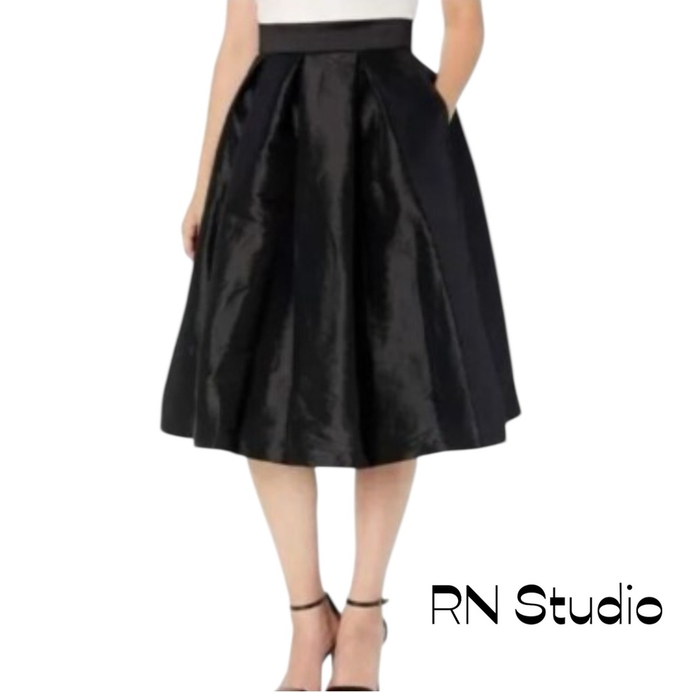 RN Studio Satin Black Full Pleated Skirt NWOT Size 4